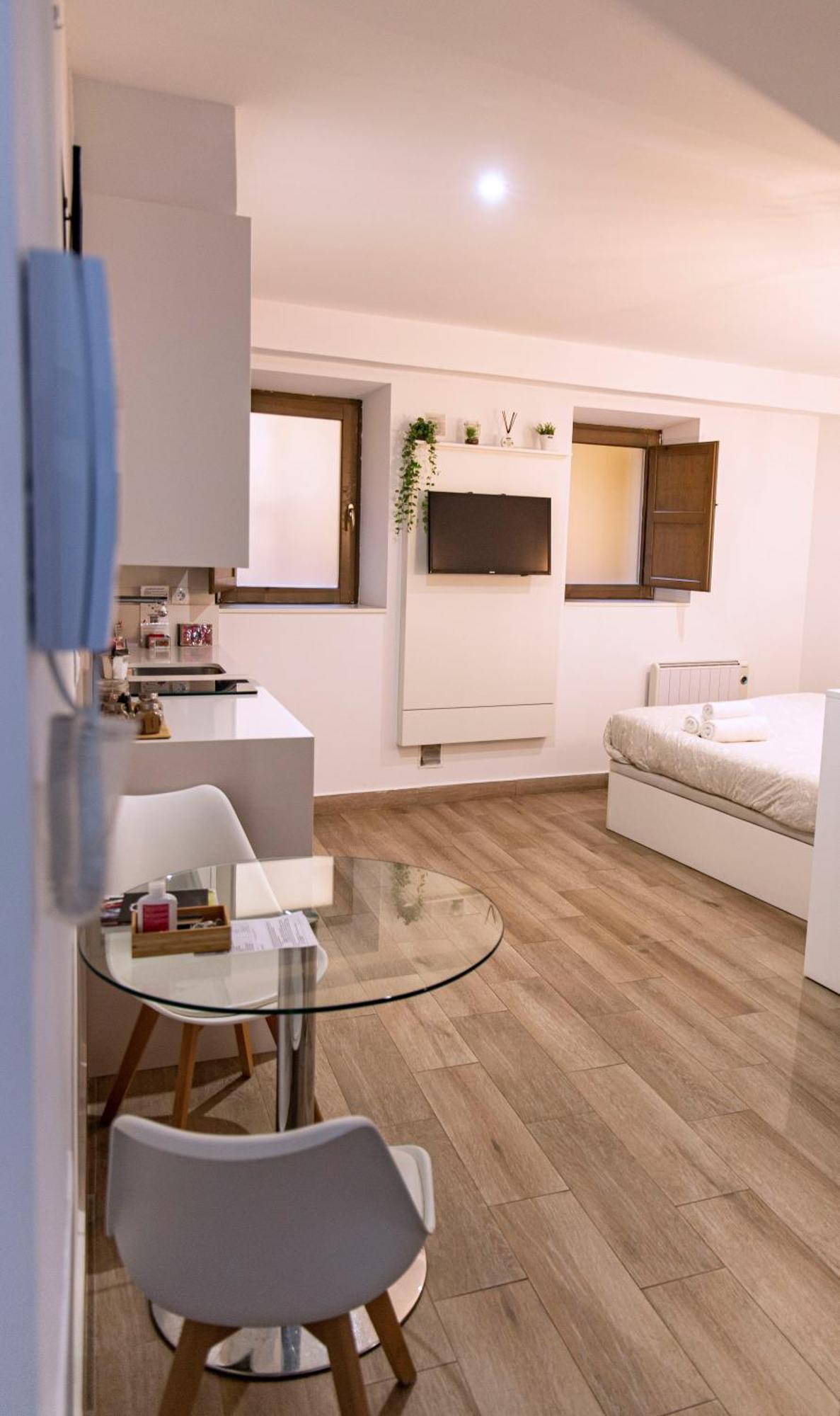 Belia A.T. Apartment Caceres Luaran gambar